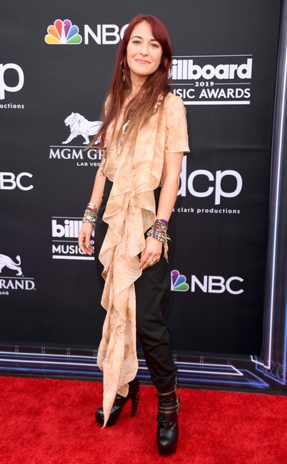 Lauren Daigle, 2019 Billboard Music Award, Red Carpet Fashions